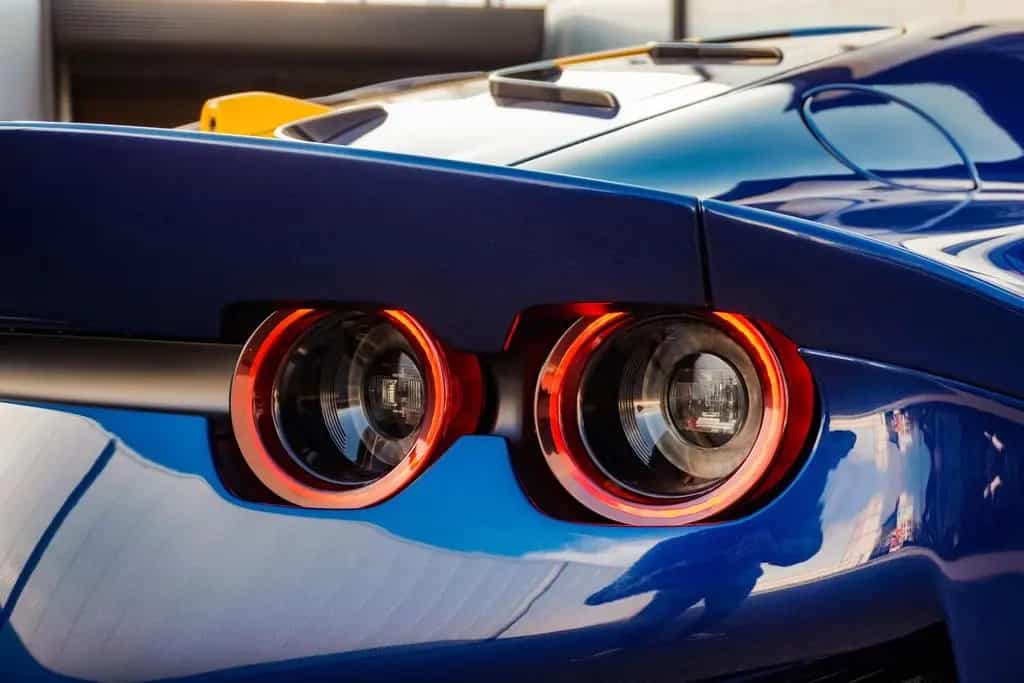 Ferrari 812 Competizione - Blu Tour de France - 1 of 999 03/2023-photo-33