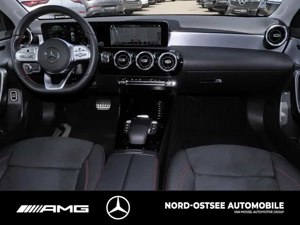 Mercedes-Benz A 250 LIMO AMG 4M NAVI TEMPOMAT LED SITZH 08/2020-photo-11