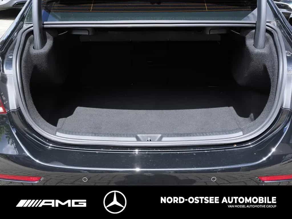 Mercedes-Benz A 250 LIMO AMG 4M NAVI TEMPOMAT LED SITZH 08/2020-photo-13