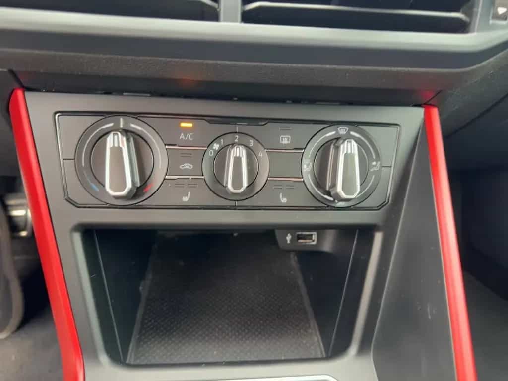Volkswagen Polo VI 2.0 TSI GTI LED*NAVI*SHZ*PDC*ACC*LED*AUT 06/2019-photo-18