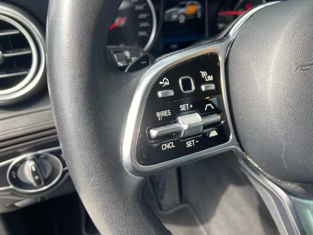 Mercedes-Benz GLC-Class d 4MATIC *AHK*DISTR*PARK*KAM*LED*TOTWINK 10/2019-photo-18