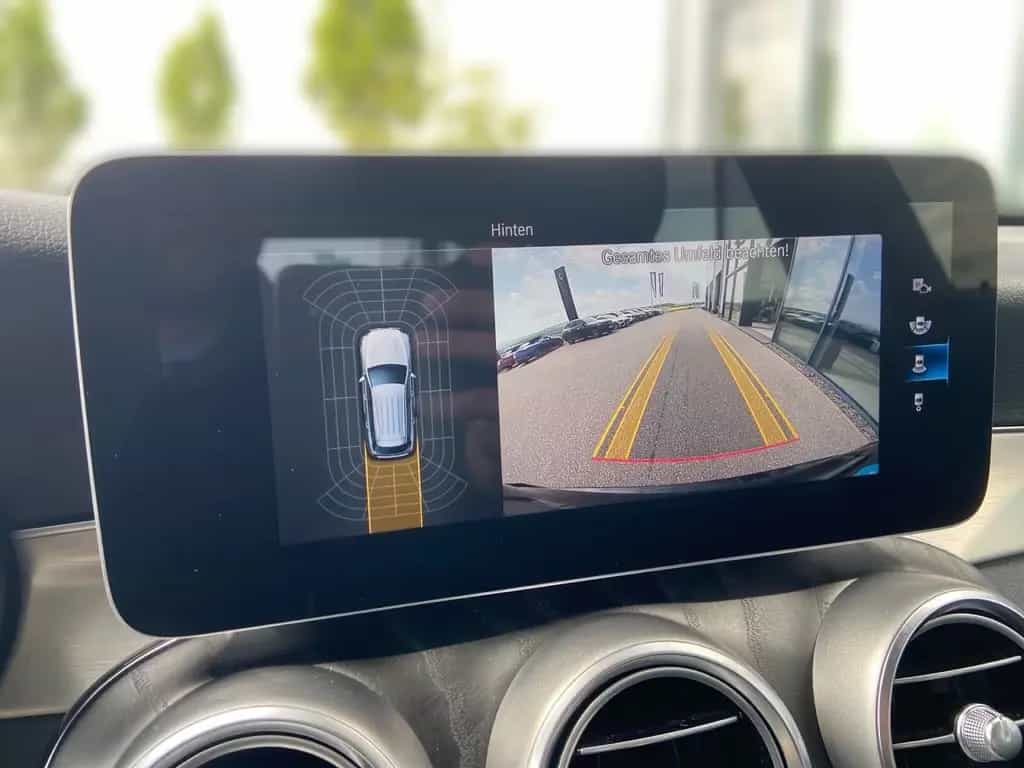 Mercedes-Benz GLC-Class d 4MATIC *AHK*DISTR*PARK*KAM*LED*TOTWINK 10/2019-photo-9