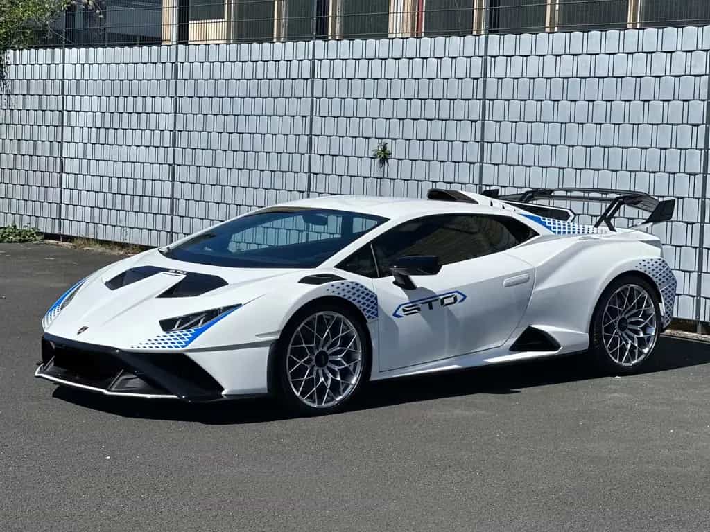 Lamborghini Huracán STO FULL CARBON PACK/LIFTING/ CARBON-TWI 04/2024-photo-1