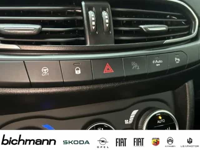 Fiat Tipo Hatchback Cross AT Apps DAB+ PDCvh LED RFK 06/2024-photo-24