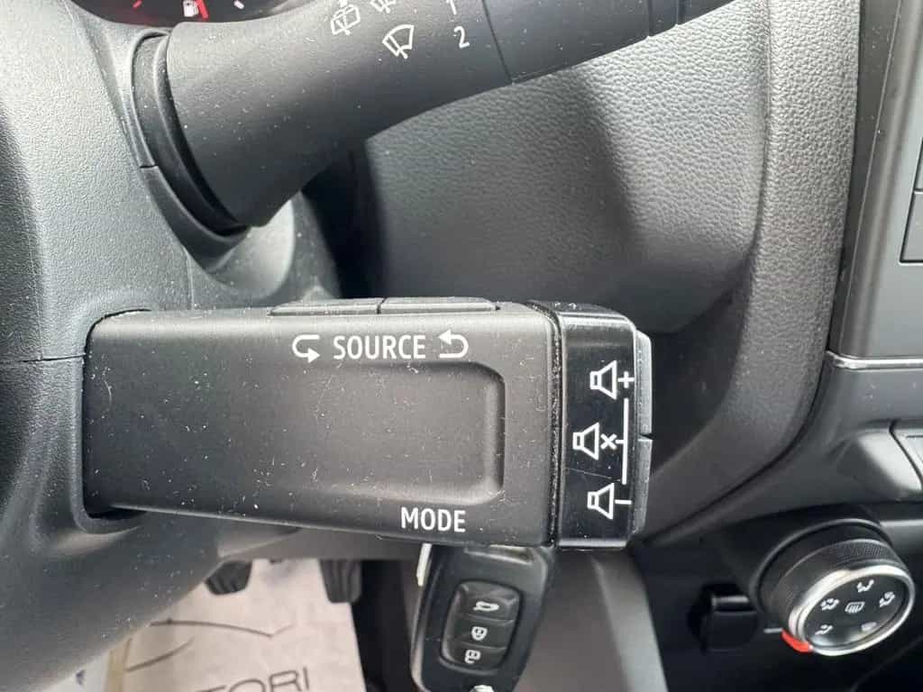 Renault Captur 1.0 tce 101cv / NO VINCOLI / Unic 01/2020-photo-9