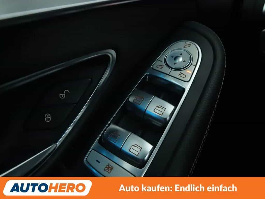 Mercedes-Benz C 180 C-Klasse C 180 CGI Avantgarde Aut.*NAVI*TEMPO* 06/2016-photo-23