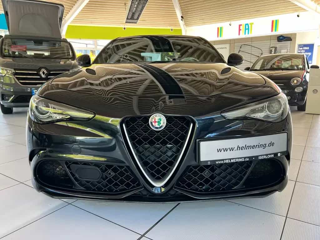 Alfa Romeo Giulia Quadrifoglio 2.9 V6 Bi-Turbo 06/2017-photo-3