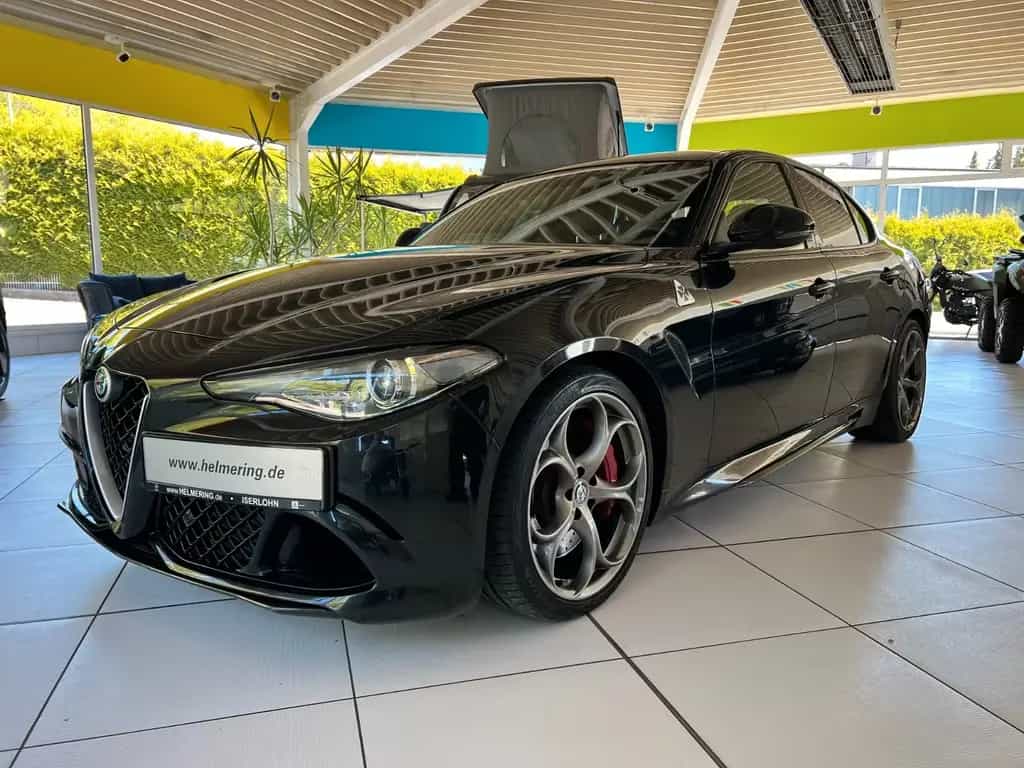 Alfa Romeo Giulia Quadrifoglio 2.9 V6 Bi-Turbo 06/2017-photo-4