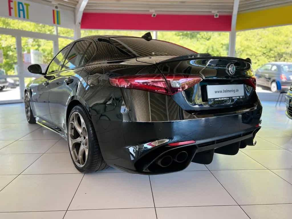 Alfa Romeo Giulia Quadrifoglio 2.9 V6 Bi-Turbo 06/2017-photo-40