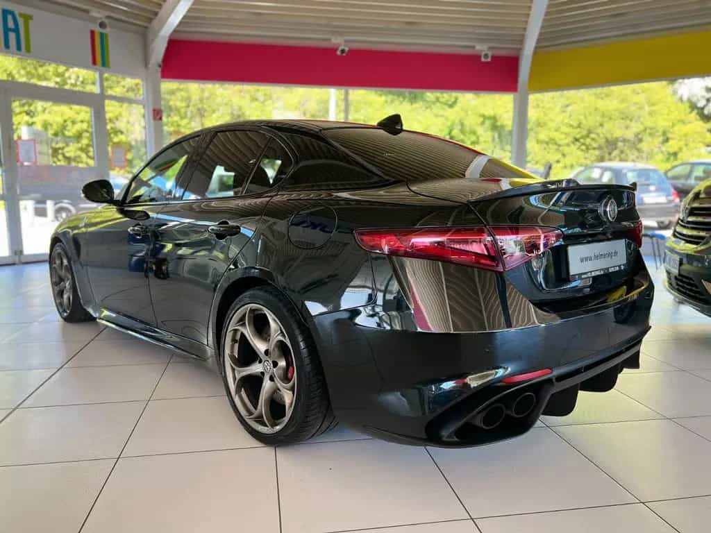 Alfa Romeo Giulia Quadrifoglio 2.9 V6 Bi-Turbo 06/2017-photo-44