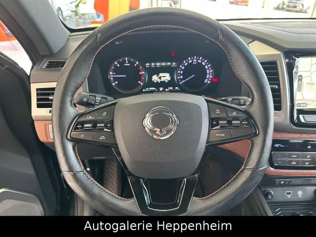Ssangyong Rexton 2.2 Diesel e-XDi 220 Sapphire 4WD AT 11/2017-photo-16