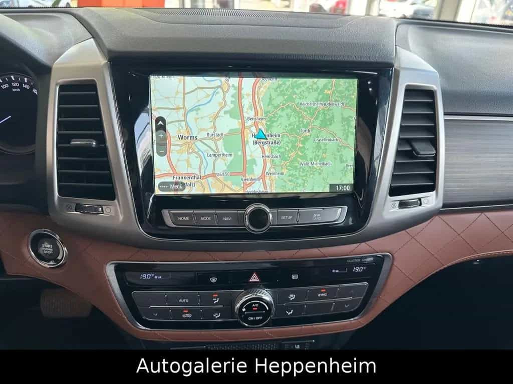 Ssangyong Rexton 2.2 Diesel e-XDi 220 Sapphire 4WD AT 11/2017-photo-19