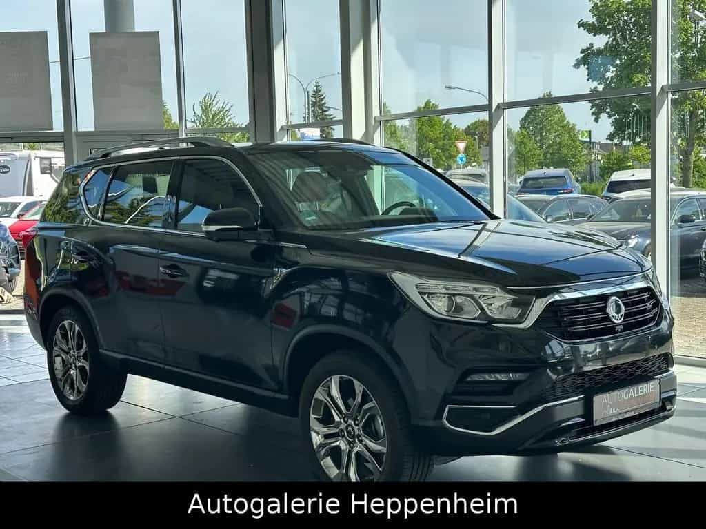 Ssangyong Rexton 2.2 Diesel e-XDi 220 Sapphire 4WD AT 11/2017-photo-2