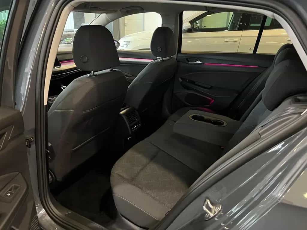 Volkswagen Golf VIII LIM.2.0TDI*NAV*LED*DIGI*ACC*STHZ*DAB*1 03/2020-photo-17