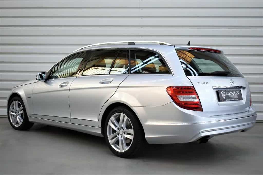 Mercedes-Benz C 180 T CGI Avantgarde+NAVI+PDC+SHZ+Teilleder 10/2011-photo-1