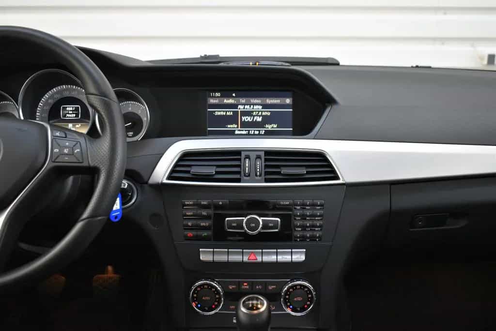 Mercedes-Benz C 180 T CGI Avantgarde+NAVI+PDC+SHZ+Teilleder 10/2011-photo-18