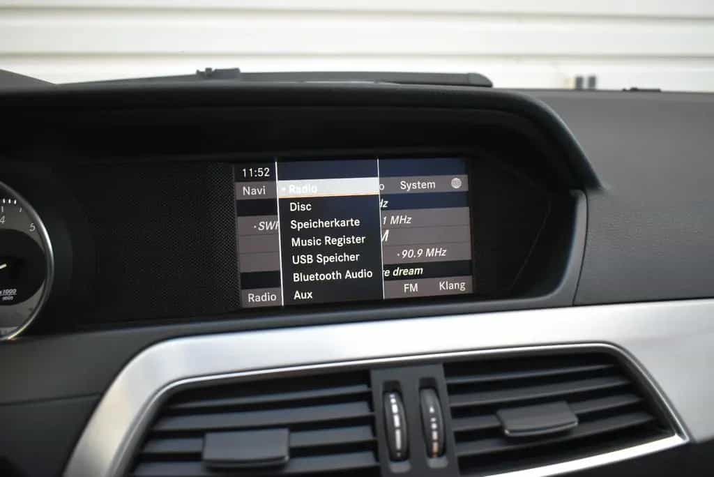 Mercedes-Benz C 180 T CGI Avantgarde+NAVI+PDC+SHZ+Teilleder 10/2011-photo-20