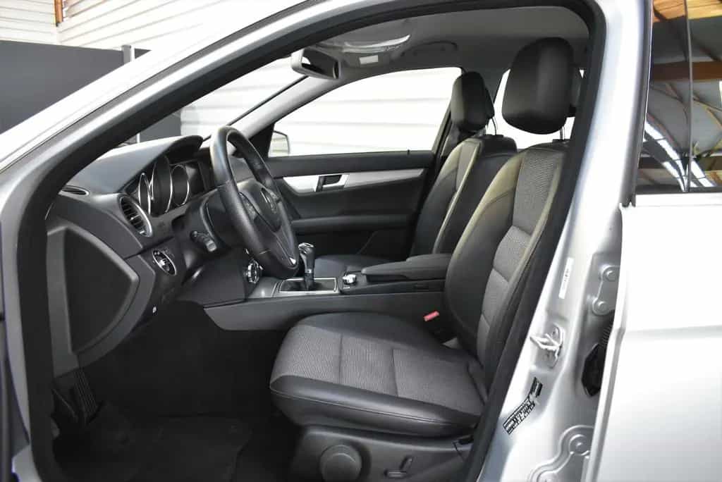 Mercedes-Benz C 180 T CGI Avantgarde+NAVI+PDC+SHZ+Teilleder 10/2011-photo-8
