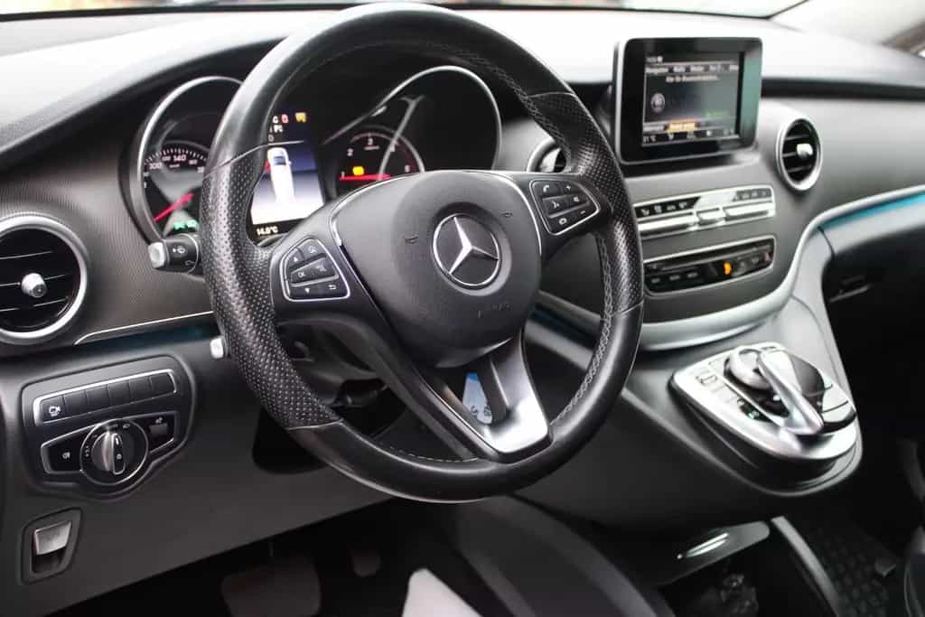 Mercedes-Benz V 250 d Plus Avantgarde *7-SITZER/LEDER/AHK* 04/2019-photo-14