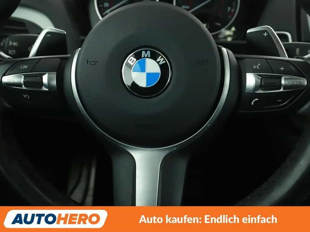 BMW 125 1er 125i M Sport Aut.*NAVI*TEMPO*SHZ*PDC*LIM* 10/2016-photo-18