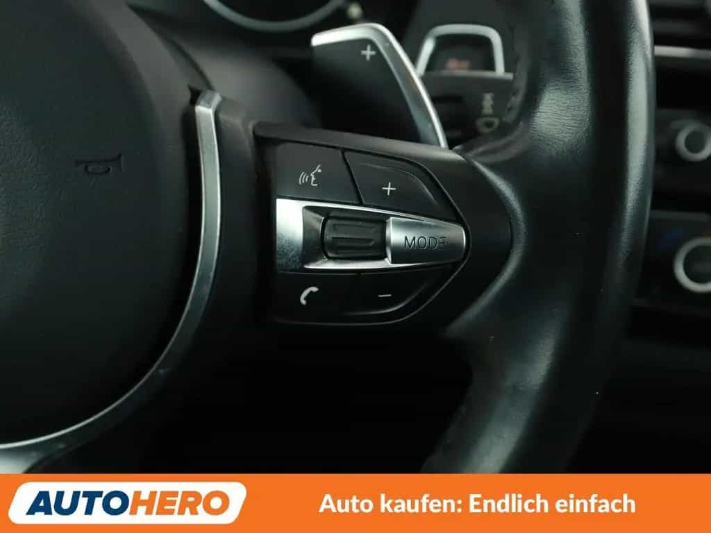 BMW 125 1er 125i M Sport Aut.*NAVI*TEMPO*SHZ*PDC*LIM* 10/2016-photo-25