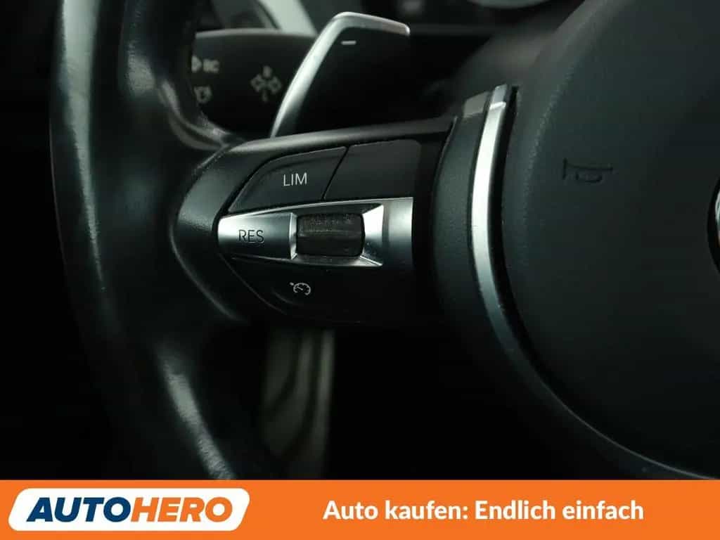 BMW 125 1er 125i M Sport Aut.*NAVI*TEMPO*SHZ*PDC*LIM* 10/2016-photo-26