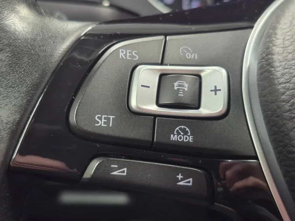 Volkswagen Golf VII LED/App-C./SHZ/Kam/ACC/AHK/16-LM 06/2017-photo-16