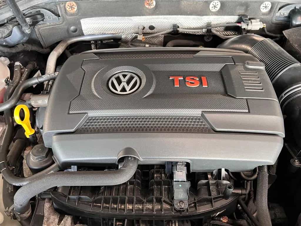 Volkswagen Golf 2.0TSI DSG BMT GTI Clubsport NAVI LEDER 05/2016-photo-33
