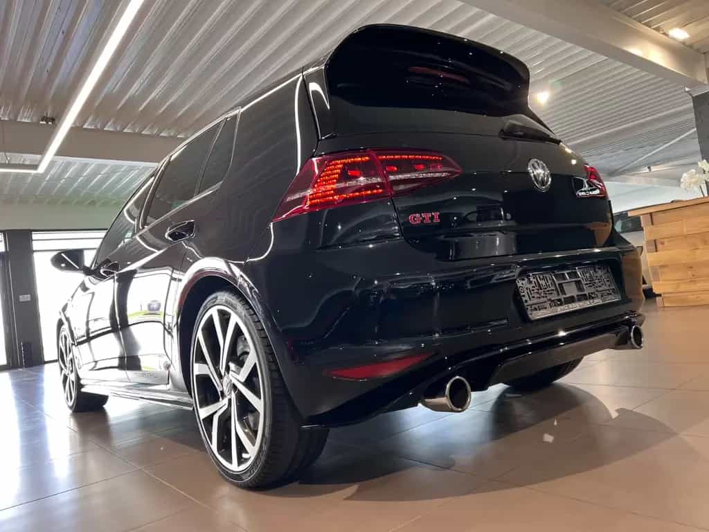 Volkswagen Golf 2.0TSI DSG BMT GTI Clubsport NAVI LEDER 05/2016-photo-5