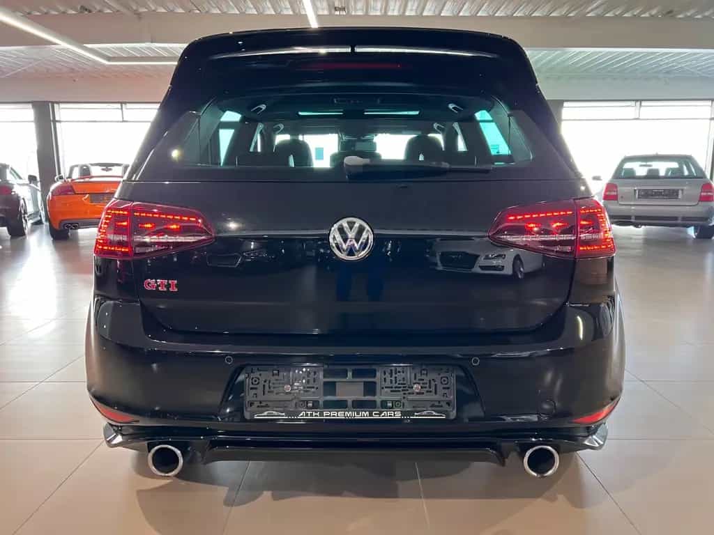 Volkswagen Golf 2.0TSI DSG BMT GTI Clubsport NAVI LEDER 05/2016-photo-6