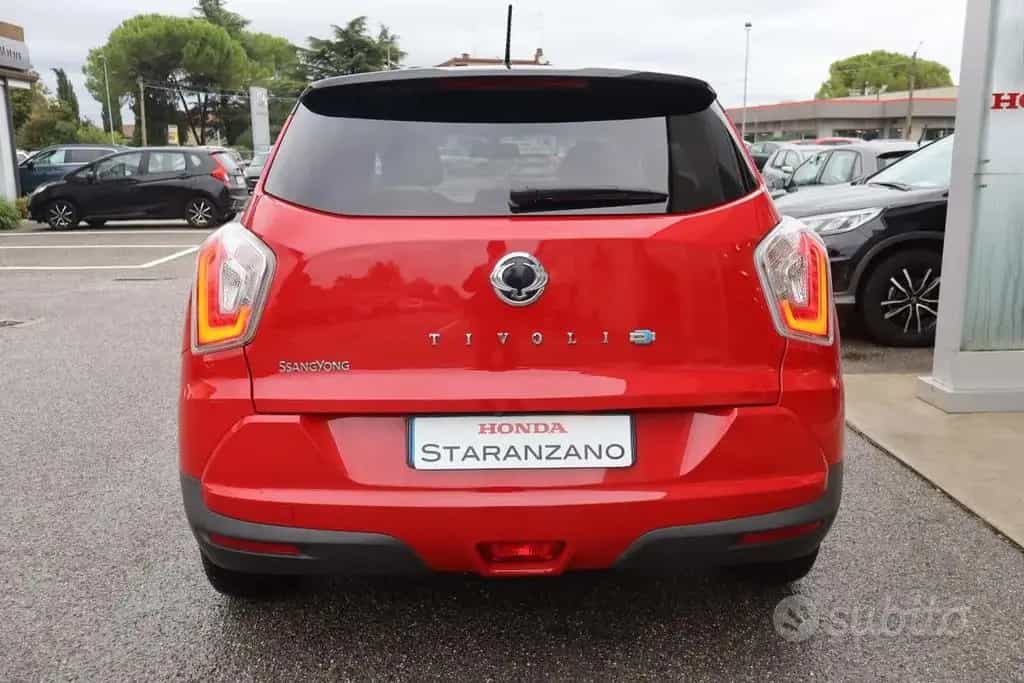 Ssangyong Tivoli Tivoli 1.6d 4WD Be 05/2016-photo-3