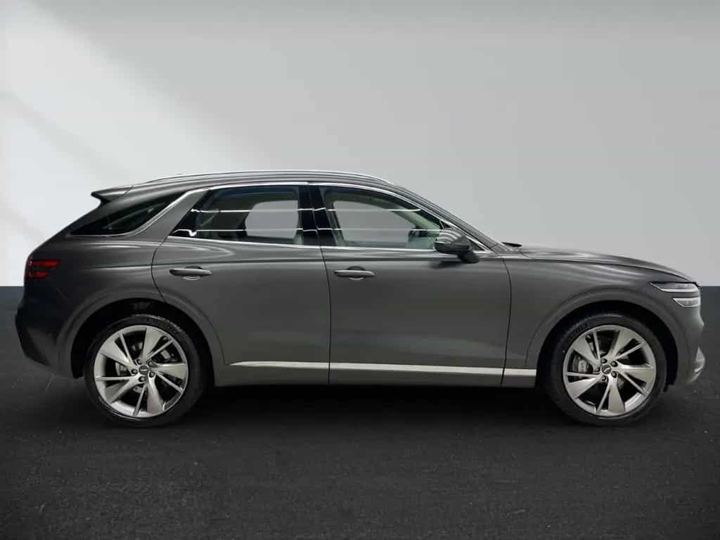 Genesis GV70 Luxus 4WD AD El. Panodach Memory Sitze LED 02/2025-photo-3