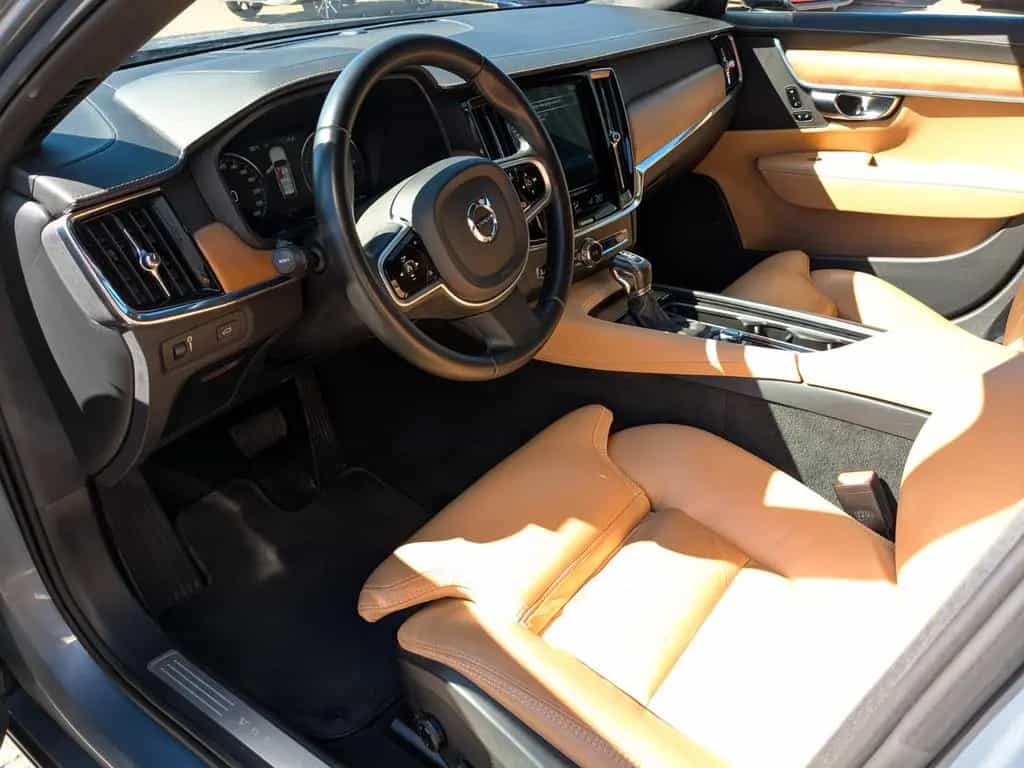 Volvo V90 Kombi Inscription Leder LED 8fach berreift 08/2018-photo-14