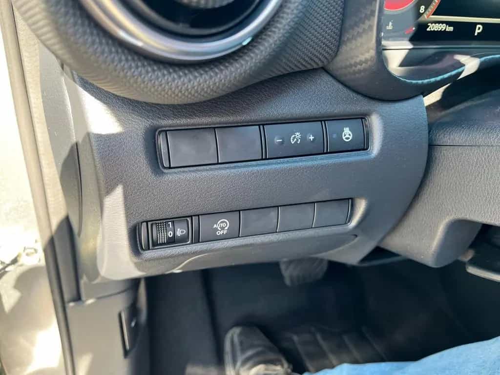 Nissan Juke N-Connecta Automatik 04/2025-photo-23