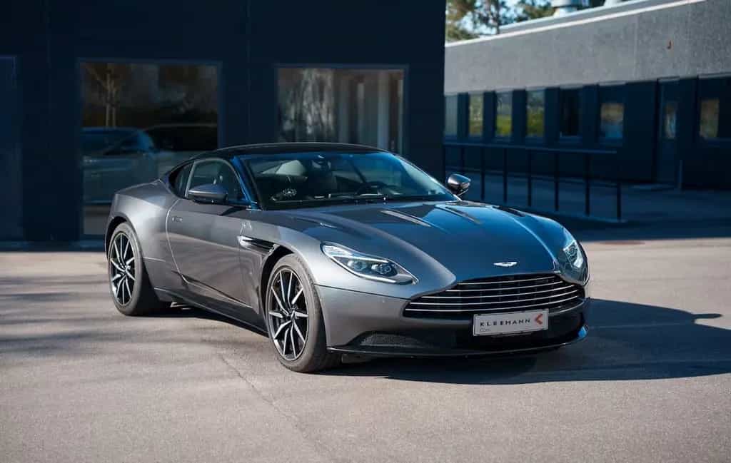 Aston Martin DB11 5.2 V12 - Launch edition - 1/1000 12/2016-photo-0