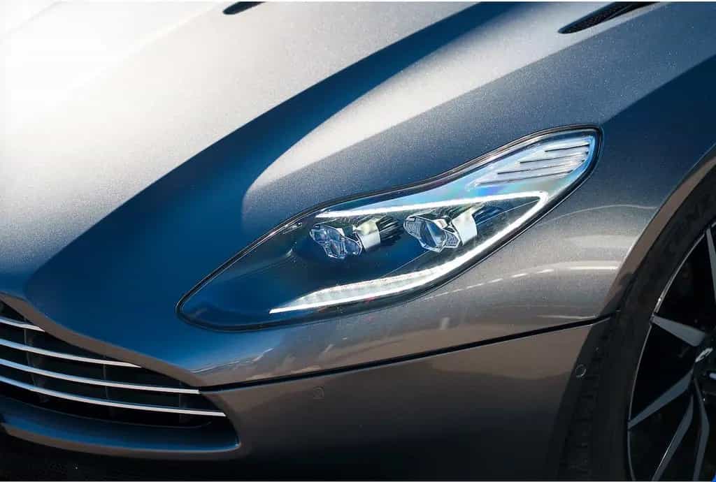 Aston Martin DB11 5.2 V12 - Launch edition - 1/1000 12/2016-photo-3
