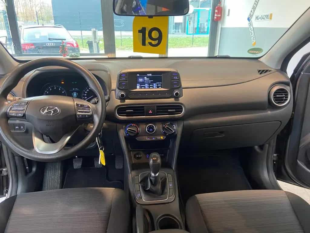 Hyundai KONA Pure 2WD 04/2018-photo-13