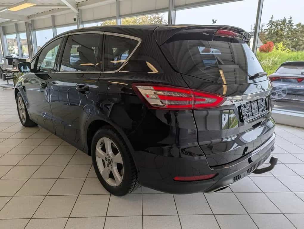Ford S-Max 2.0 TDCi Titanium Pano Kamera LED Leder 07/2017-photo-4