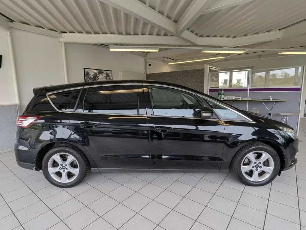 Ford S-Max 2.0 TDCi Titanium Pano Kamera LED Leder 07/2017-photo-7