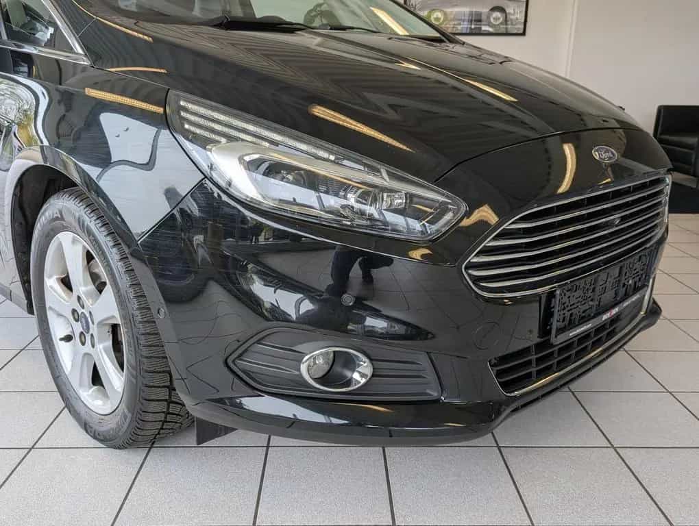 Ford S-Max 2.0 TDCi Titanium Pano Kamera LED Leder 07/2017-photo-8