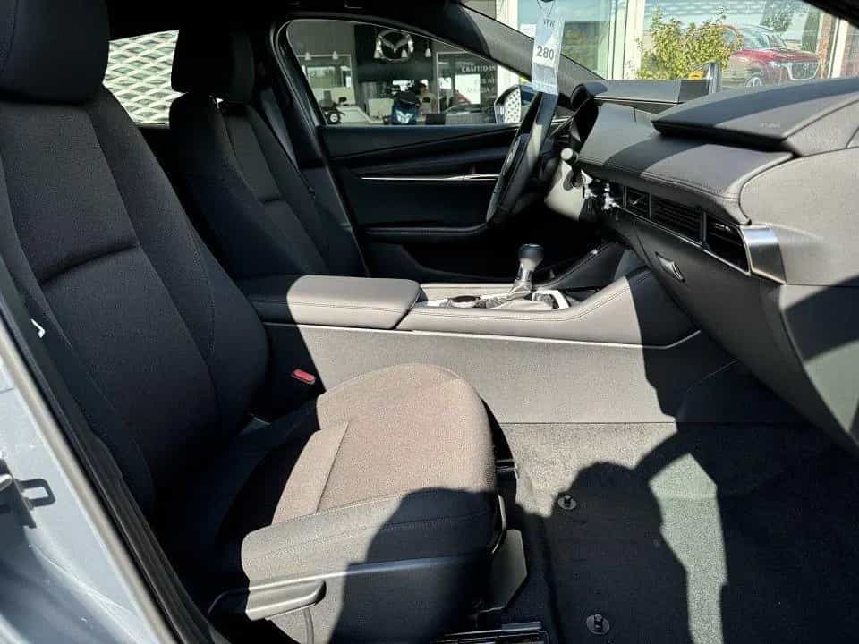 Mazda 3 EXCLUSIVE-L DASO DESI 360KAMERA MATRIX BOSE 12/2023-photo-12