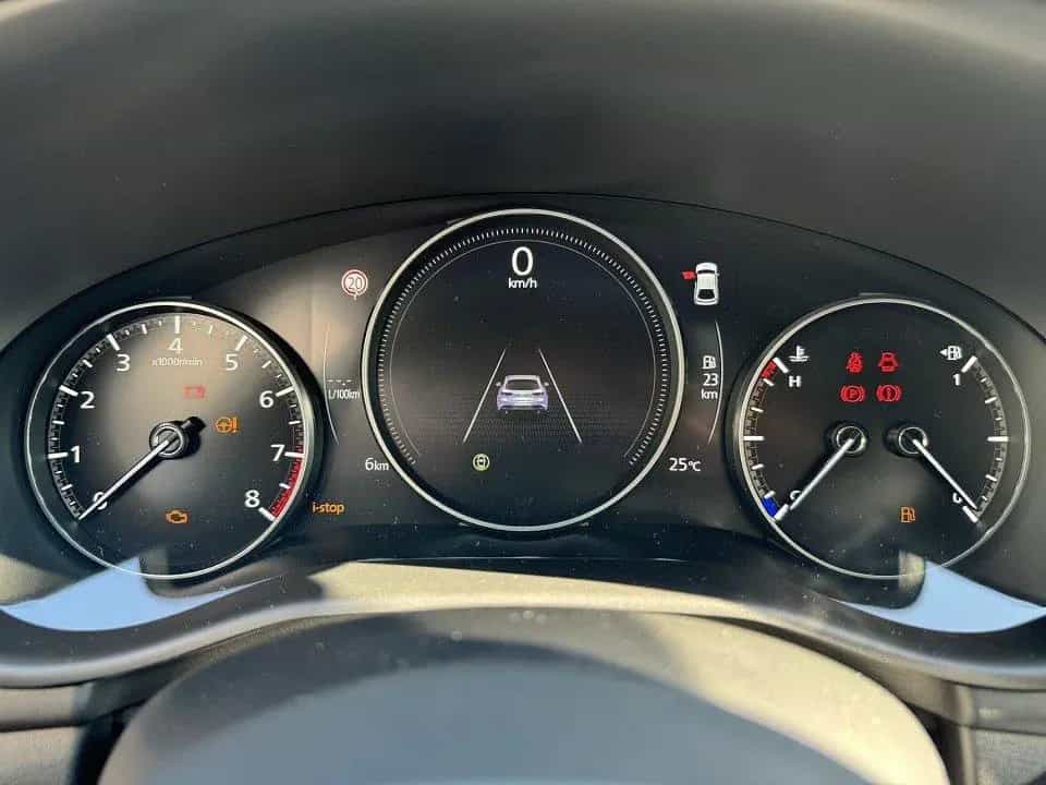 Mazda 3 EXCLUSIVE-L DASO DESI 360KAMERA MATRIX BOSE 12/2023-photo-21