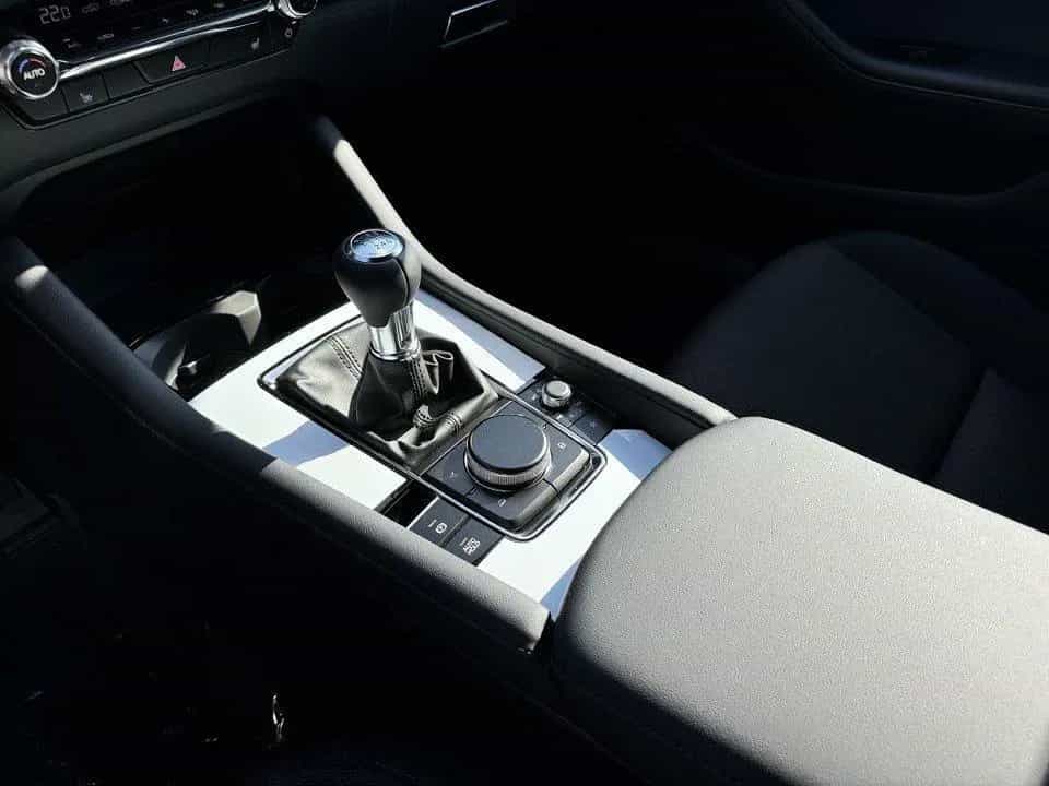 Mazda 3 EXCLUSIVE-L DASO DESI 360KAMERA MATRIX BOSE 12/2023-photo-26