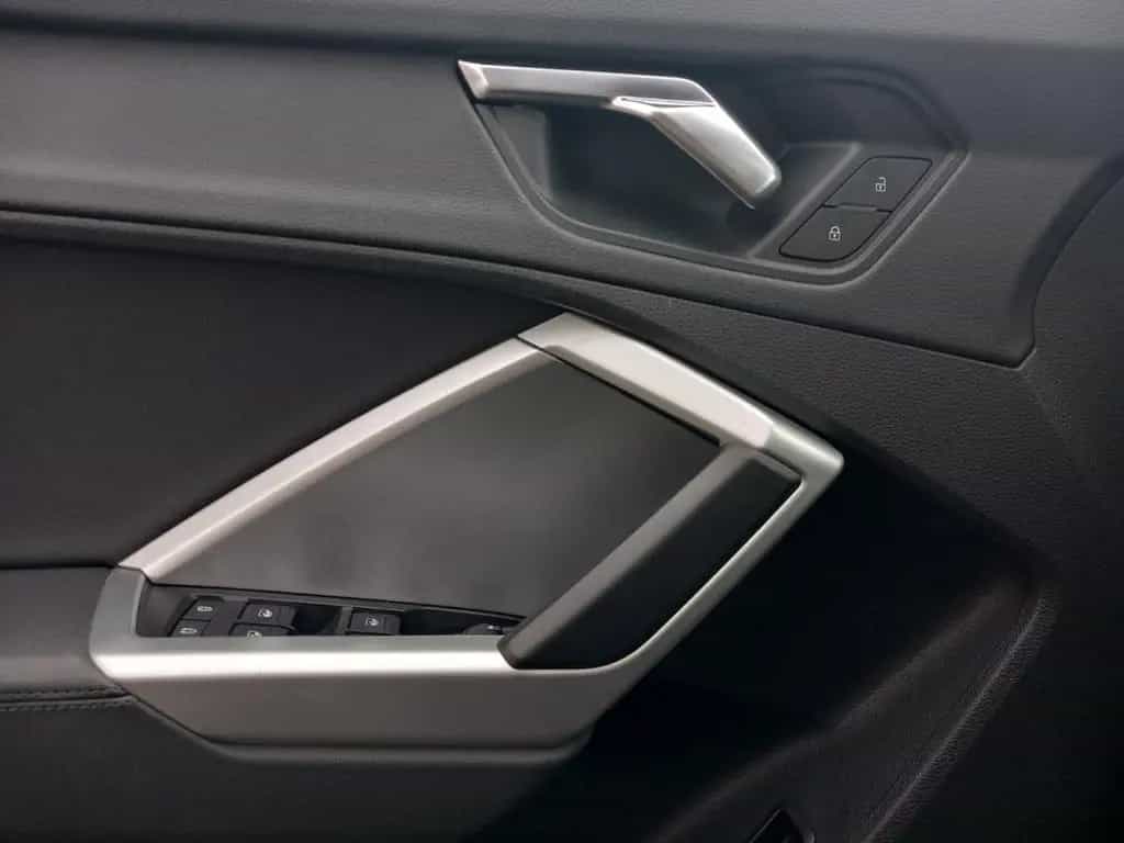 Audi Q3 ALCANTARA/AHK/8-FACH BEREIFT/E-HECKKLAPPE 03/2020-photo-16