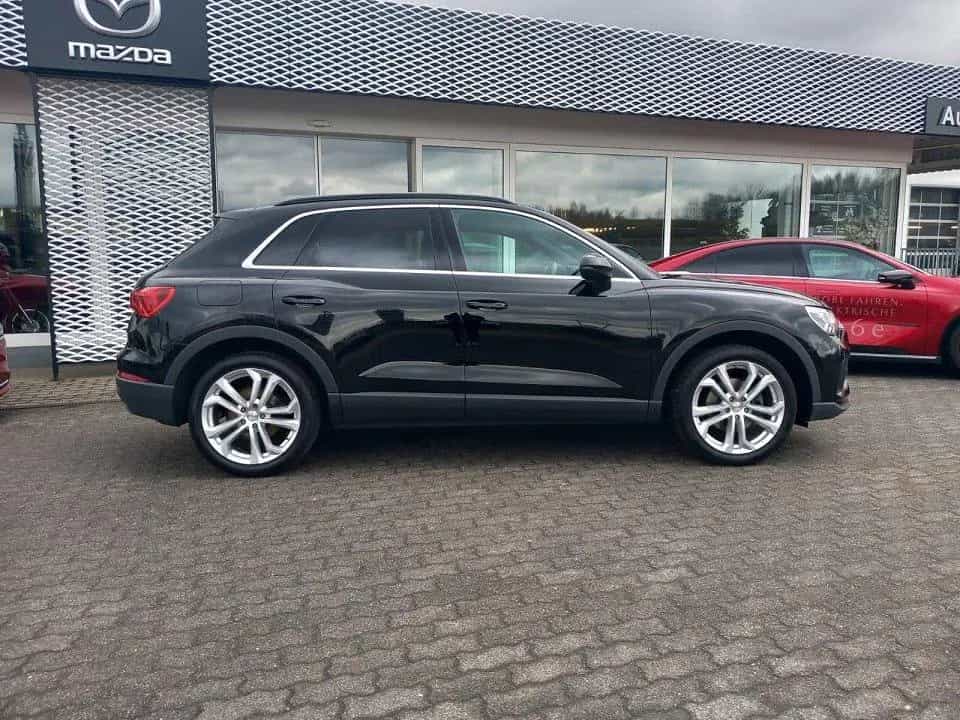 Audi Q3 ALCANTARA/AHK/8-FACH BEREIFT/E-HECKKLAPPE 03/2020-photo-3