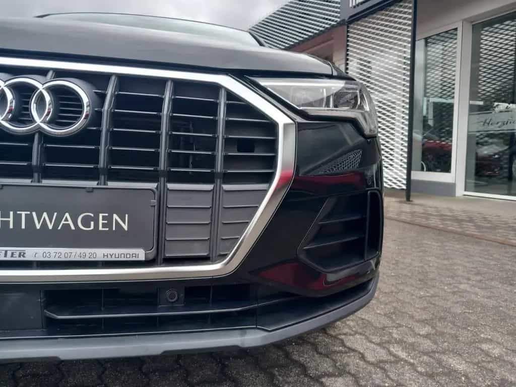 Audi Q3 ALCANTARA/AHK/8-FACH BEREIFT/E-HECKKLAPPE 03/2020-photo-8