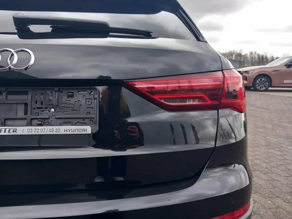 Audi Q3 ALCANTARA/AHK/8-FACH BEREIFT/E-HECKKLAPPE 03/2020-photo-9