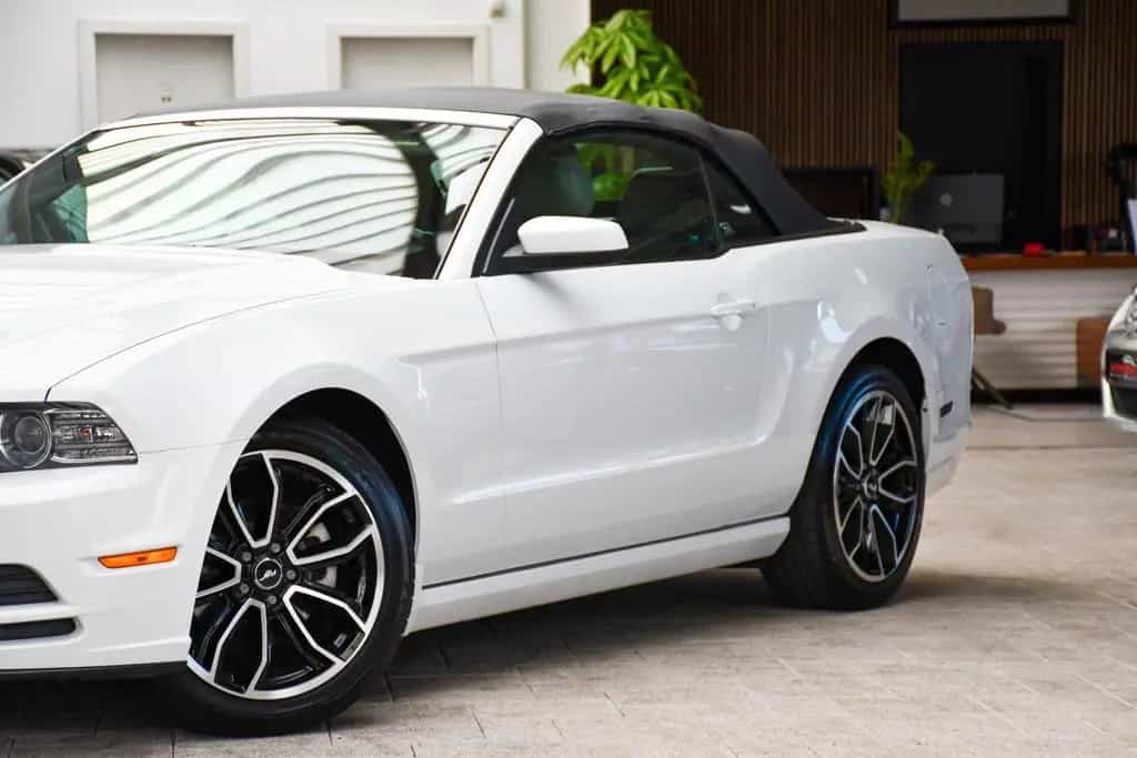 Ford Mustang 3.7L V6 Cyclone Aut. Xenon CarPlay Leder 07/2014-photo-28