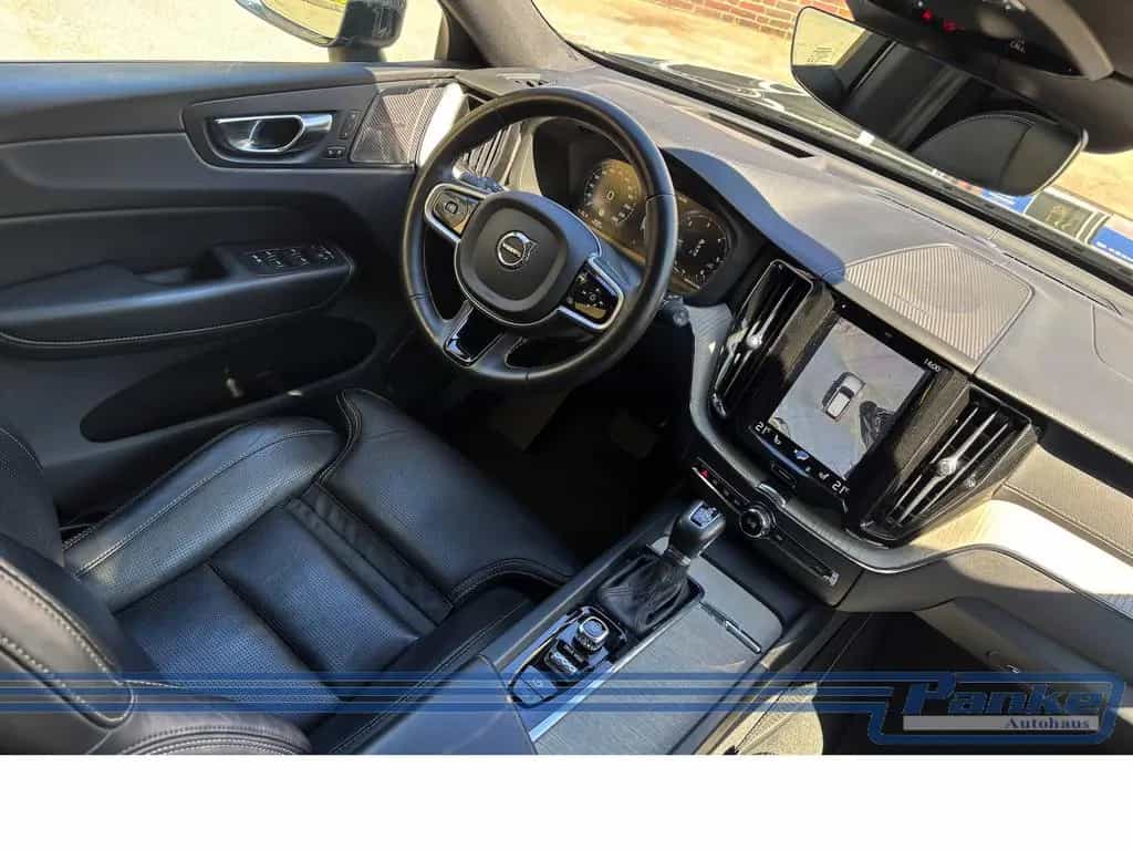 Volvo XC60 Inscription D4 2WD*Pano*HUD*H/K*AHK*StandH 07/2020-photo-1