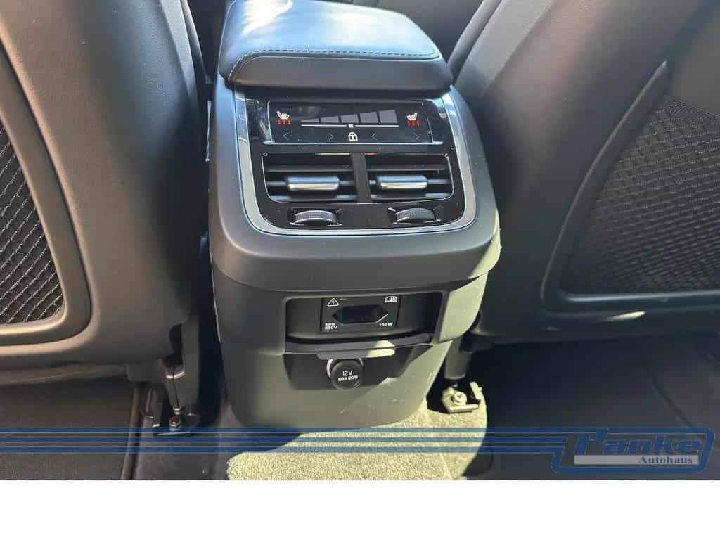 Volvo XC60 Inscription D4 2WD*Pano*HUD*H/K*AHK*StandH 07/2020-photo-30